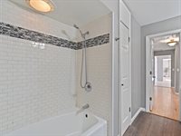 8210 Ridgewood Road, Rock Island, IL 61201