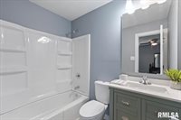 3518 West Garfield Street, Davenport, IA 52804
