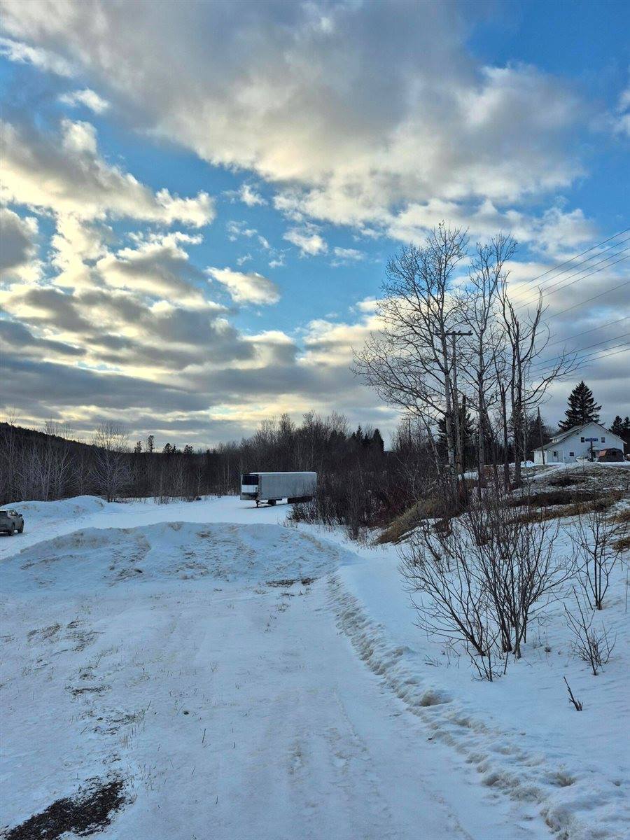 2048 County Road, New Limerick, ME 04761