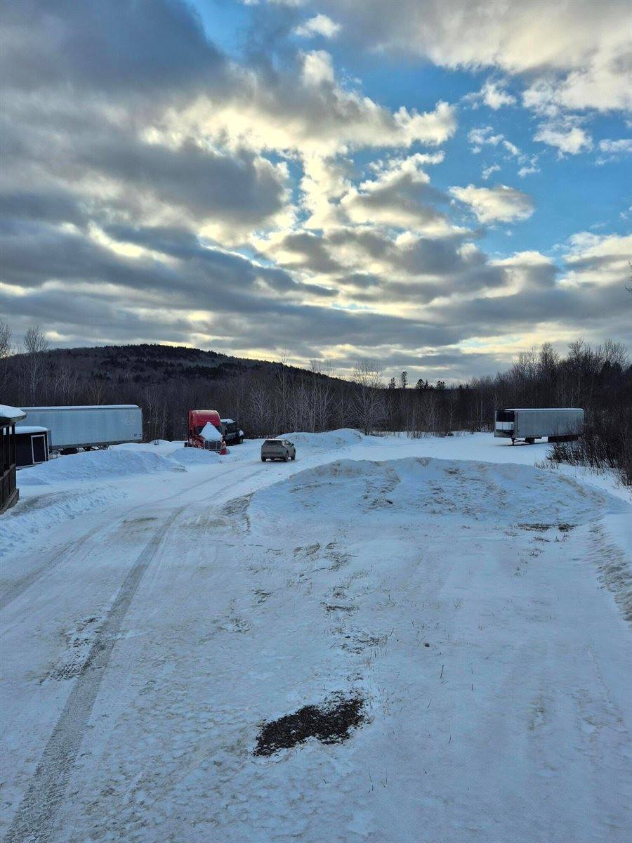 2048 County Road, New Limerick, ME 04761