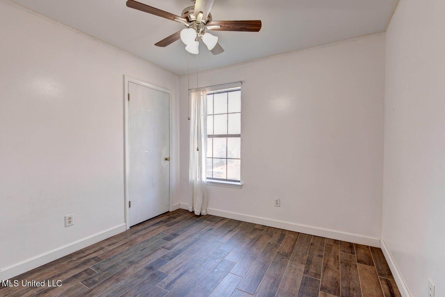 5401 Culeoka Drive, Ocean Springs, MS 39564