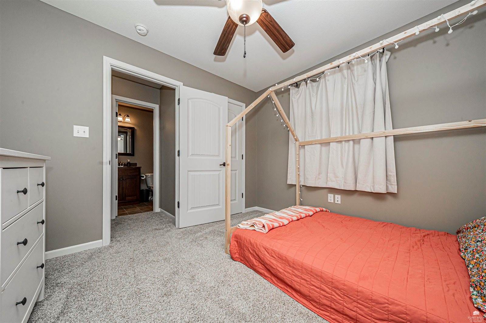 809 14th Street, Wamego, KS 66547