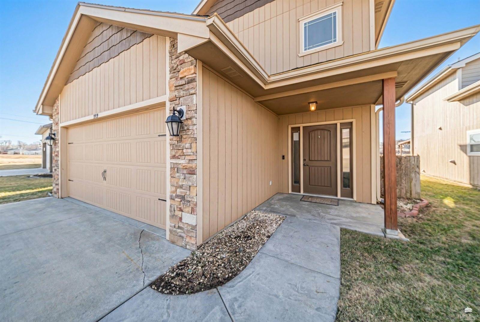 809 14th Street, Wamego, KS 66547