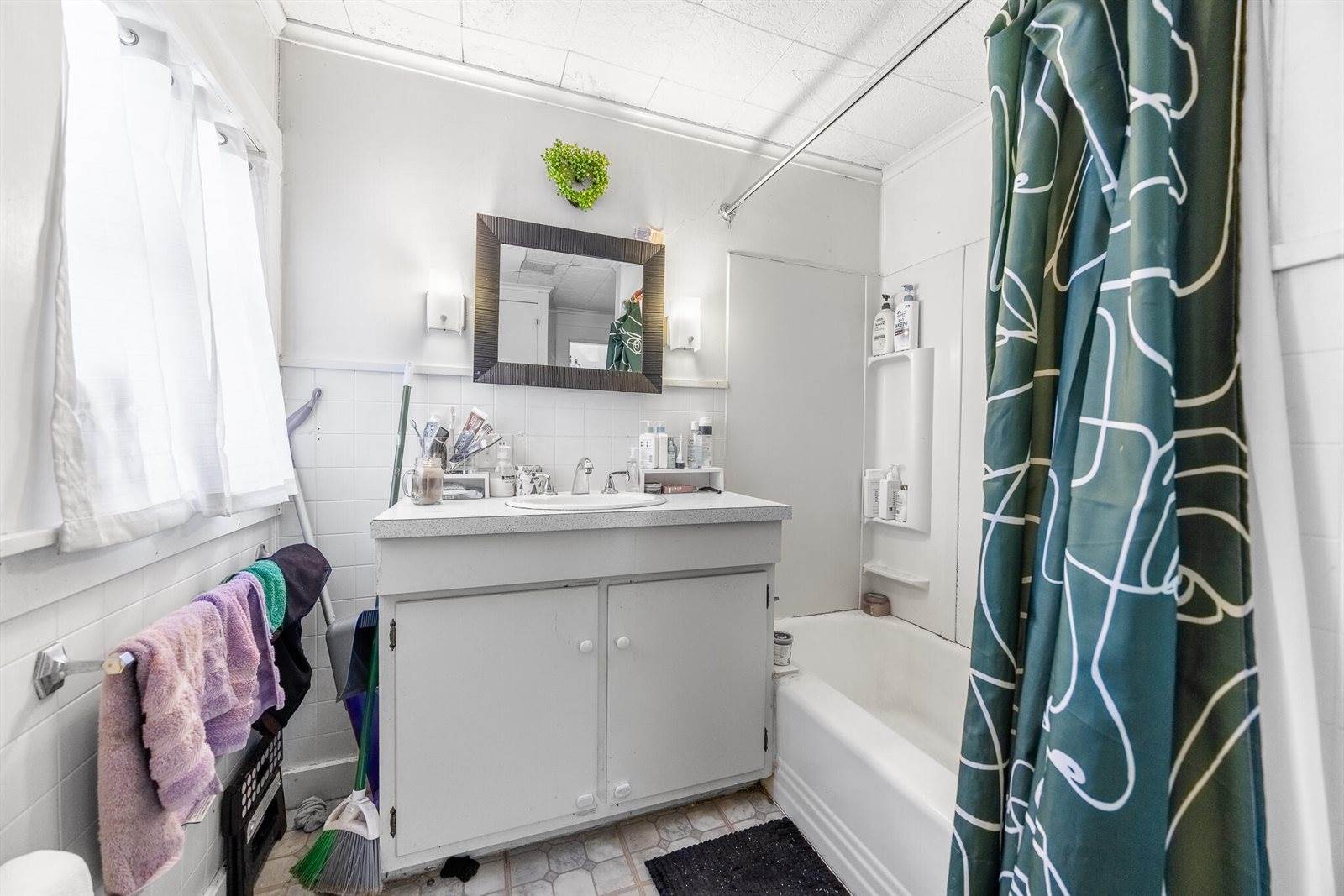 117 & 115 Park Street, Orono, ME 04473