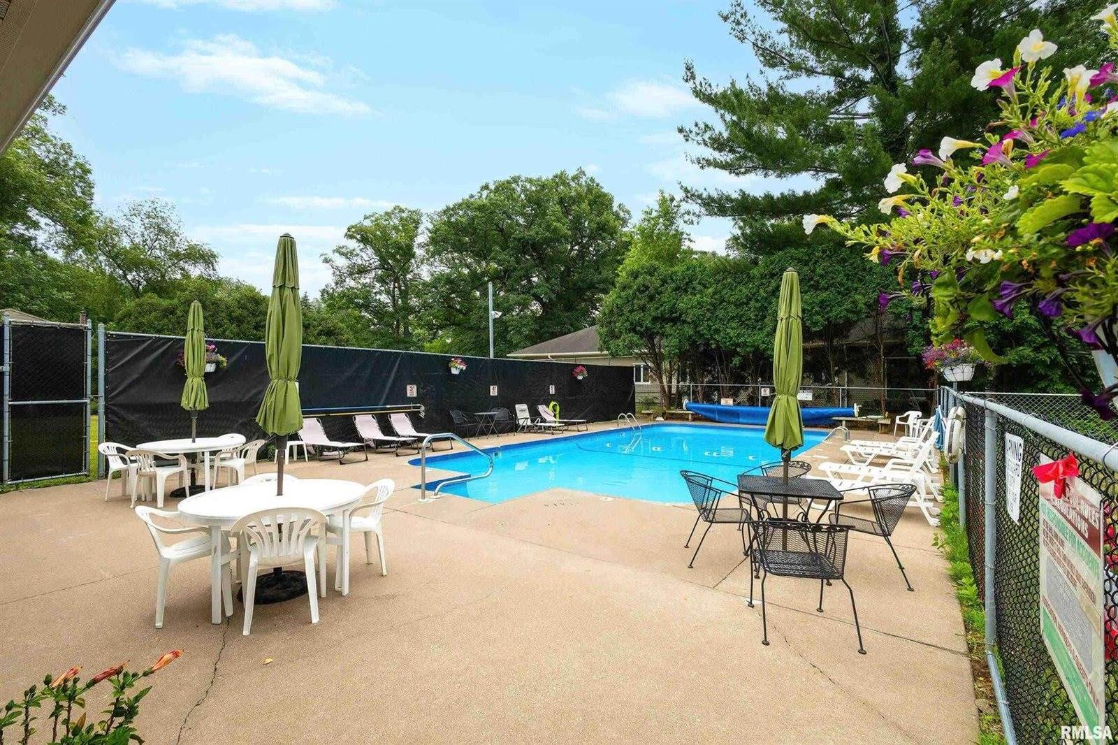 2809 12th Avenue, Rock Island, IL 61201