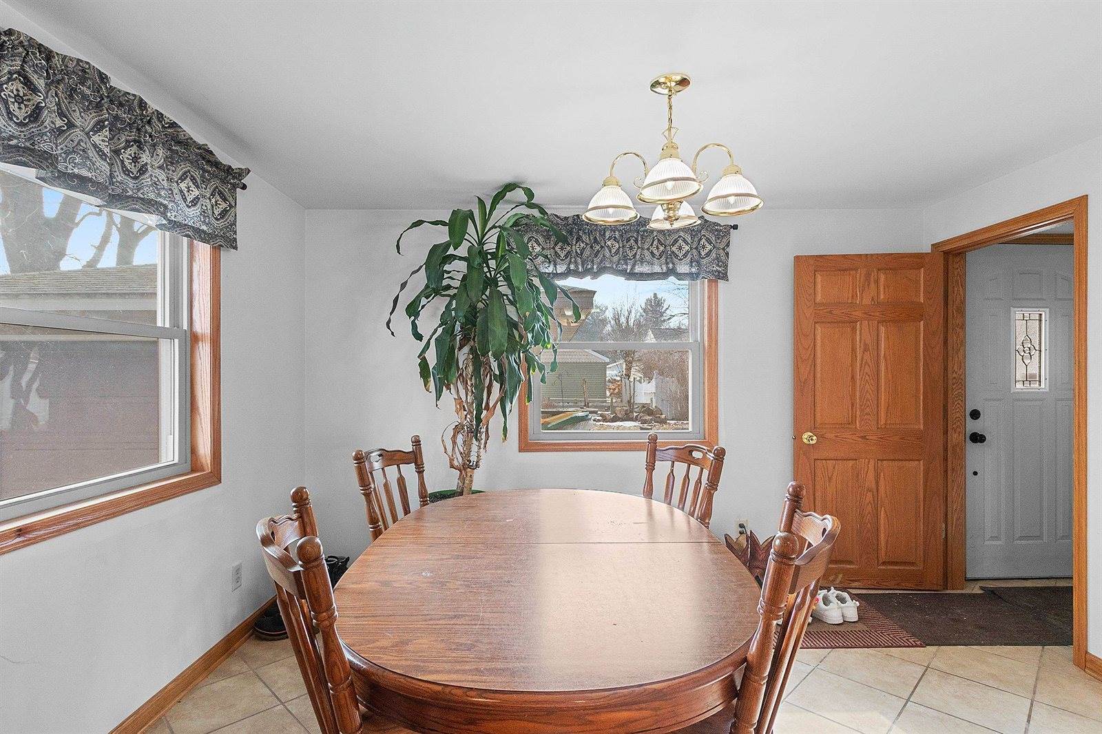 3137 Parkdale Drive, Marinette, WI 54143