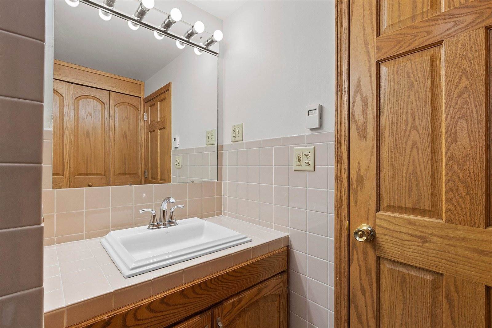 3137 Parkdale Drive, Marinette, WI 54143