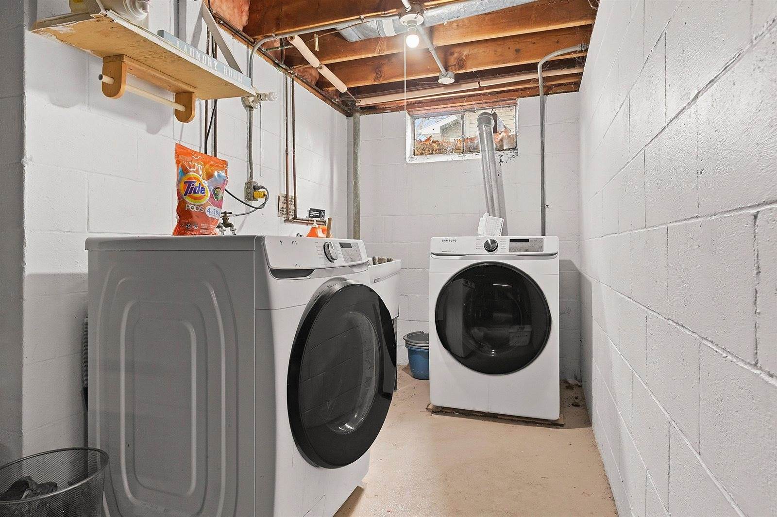 3137 Parkdale Drive, Marinette, WI 54143