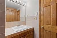 3137 Parkdale Drive, Marinette, WI 54143