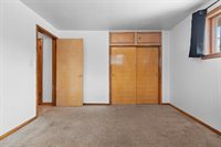 3137 Parkdale Drive, Marinette, WI 54143