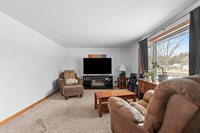 3137 Parkdale Drive, Marinette, WI 54143