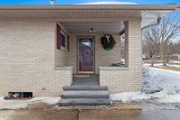 3137 Parkdale Drive, Marinette, WI 54143