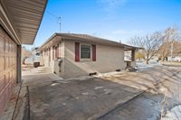 3137 Parkdale Drive, Marinette, WI 54143