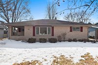 3137 Parkdale Drive, Marinette, WI 54143