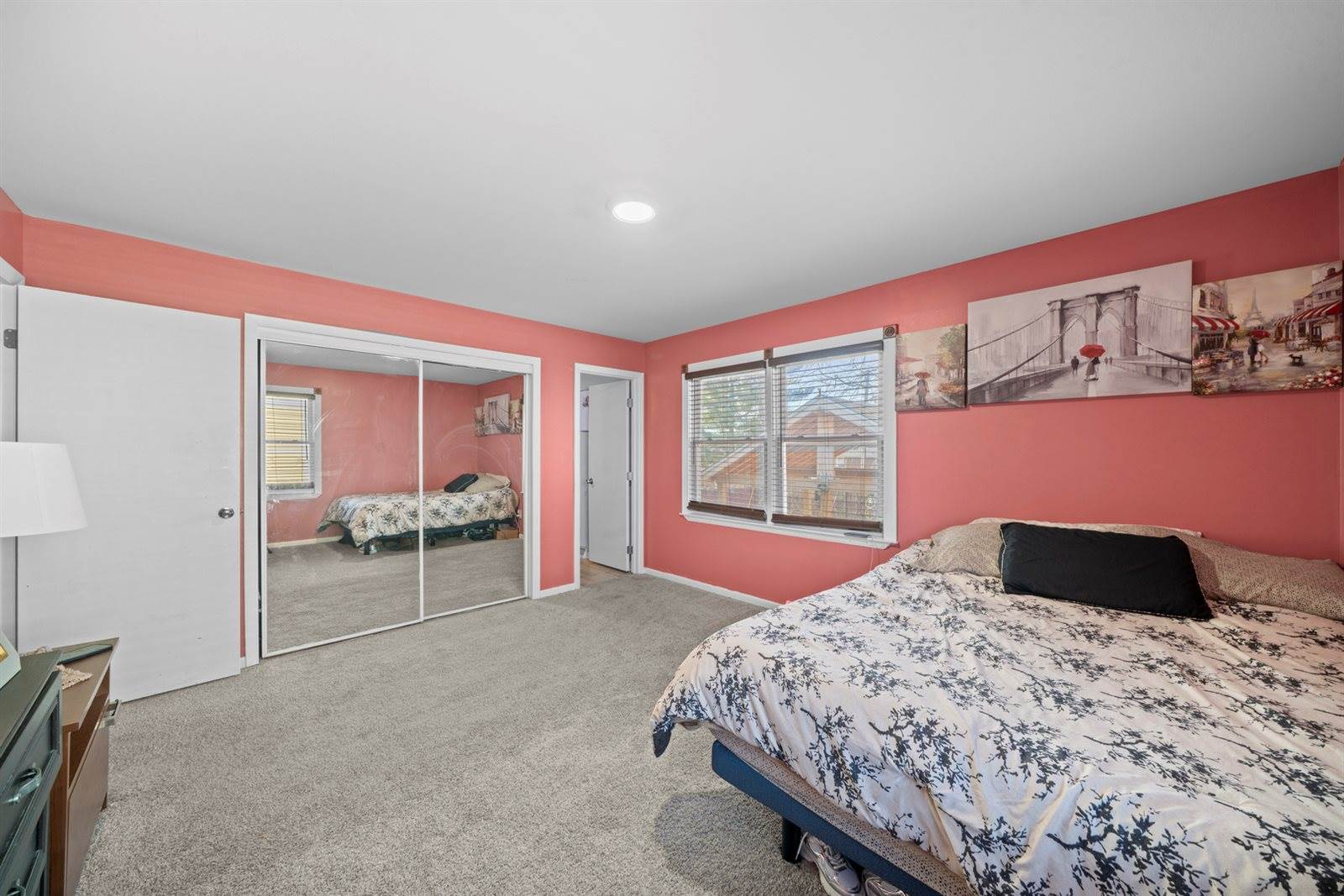 220 North Rosedale Avenue, Aurora, IL 60506