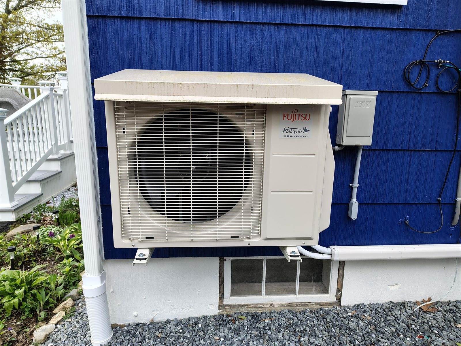 90 Whig Street, Winterport, ME 04496