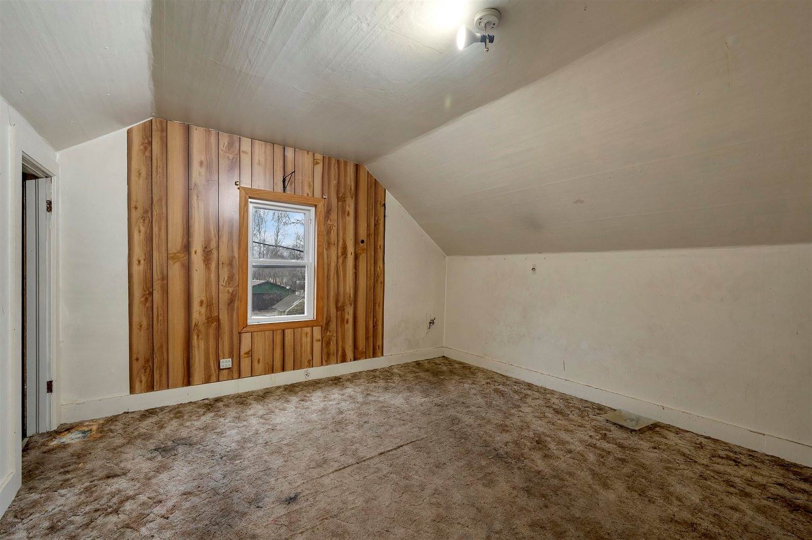 4907 Ball Park Road, Little Suamico, WI 54141