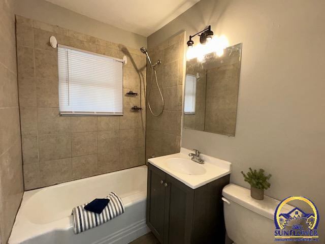 2639 SE Virginia AVE, Topeka, KS 66605