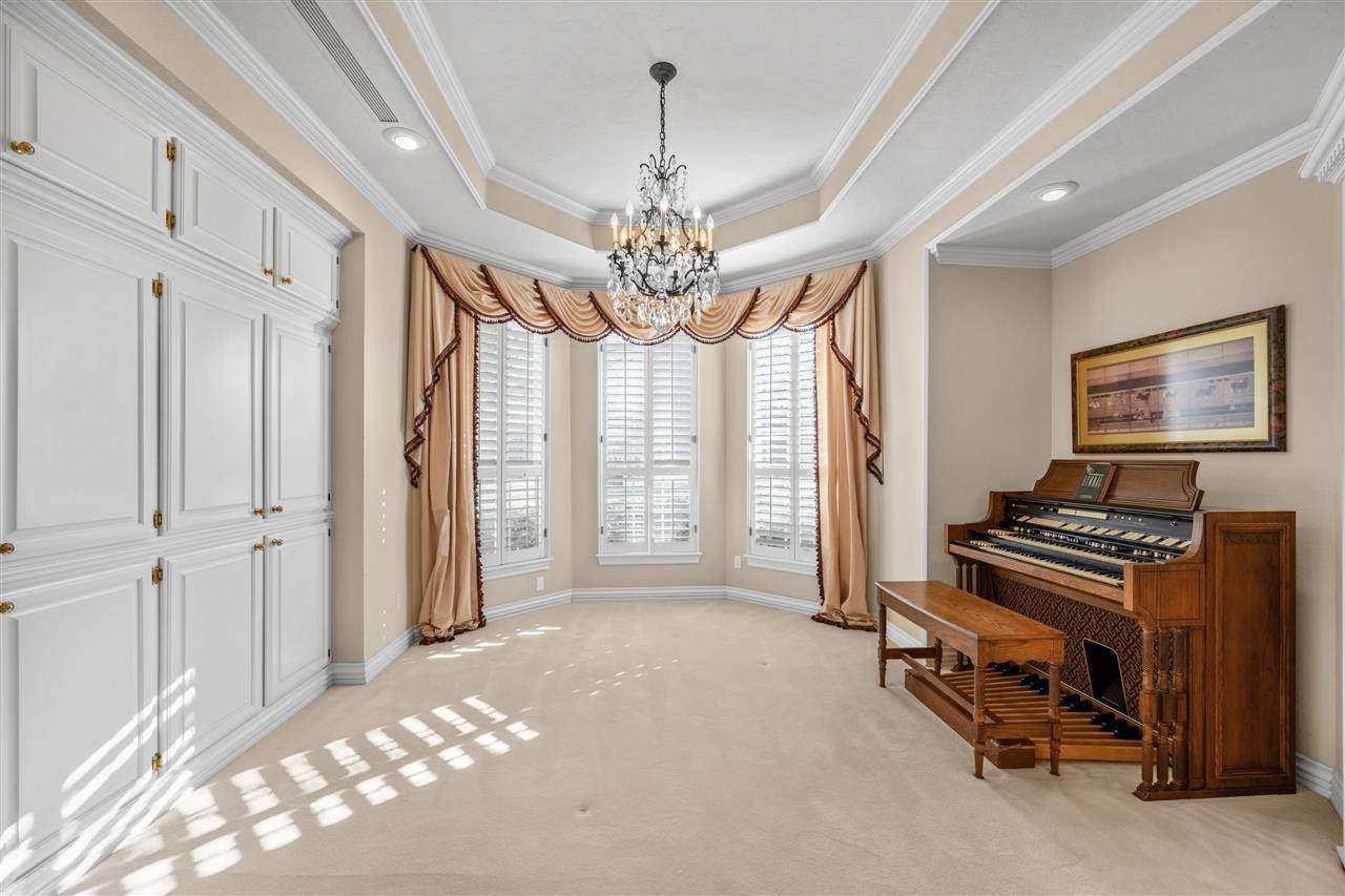 2601 NW Lake Ridge, Lawton, OK 73501