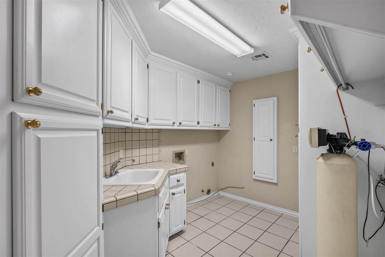 2601 NW Lake Ridge, Lawton, OK 73501