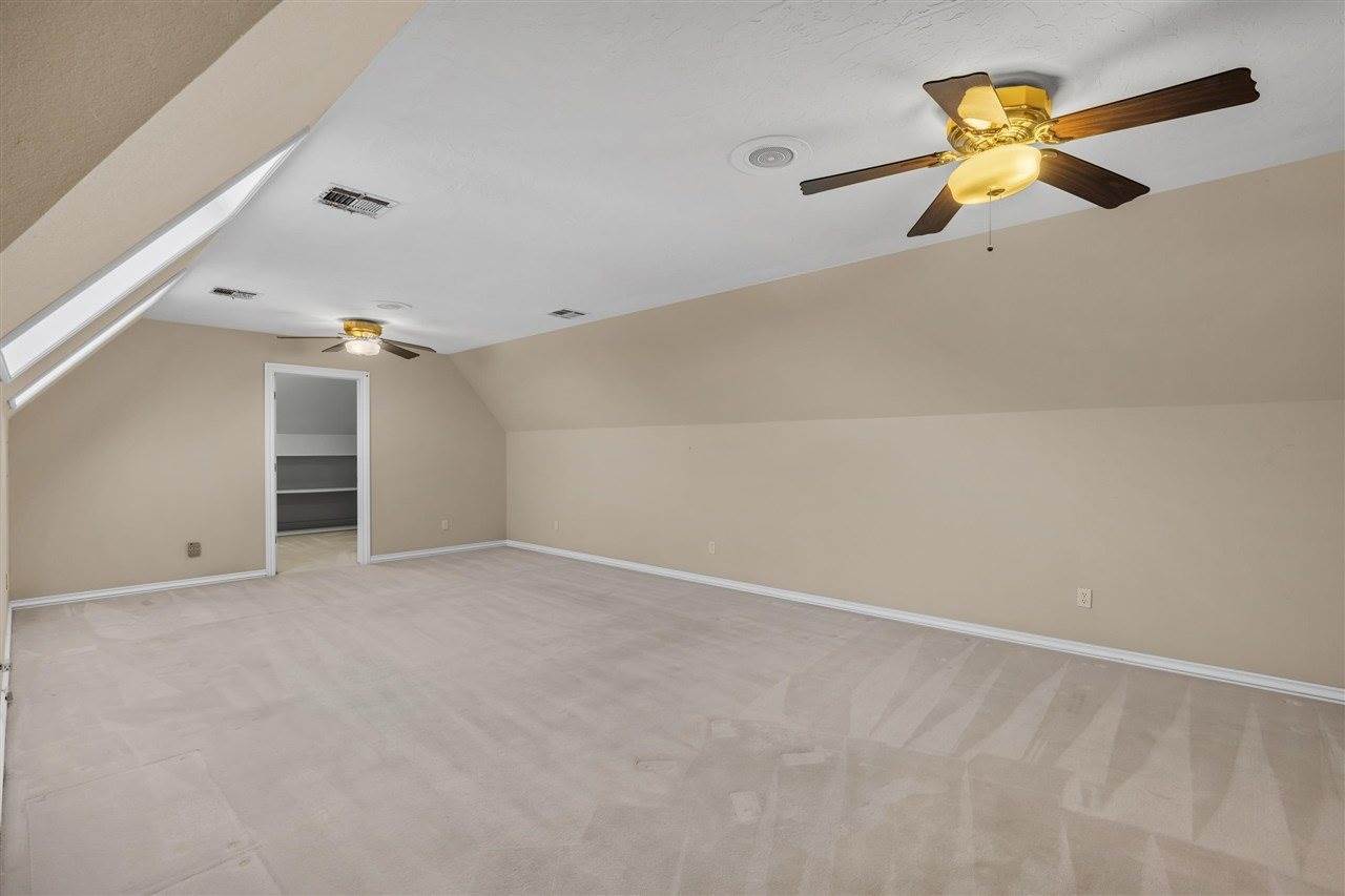 2601 NW Lake Ridge, Lawton, OK 73501