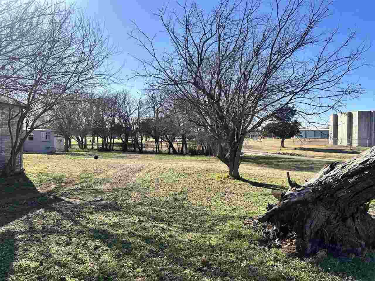 703 SW 6th, Cache, OK 73527