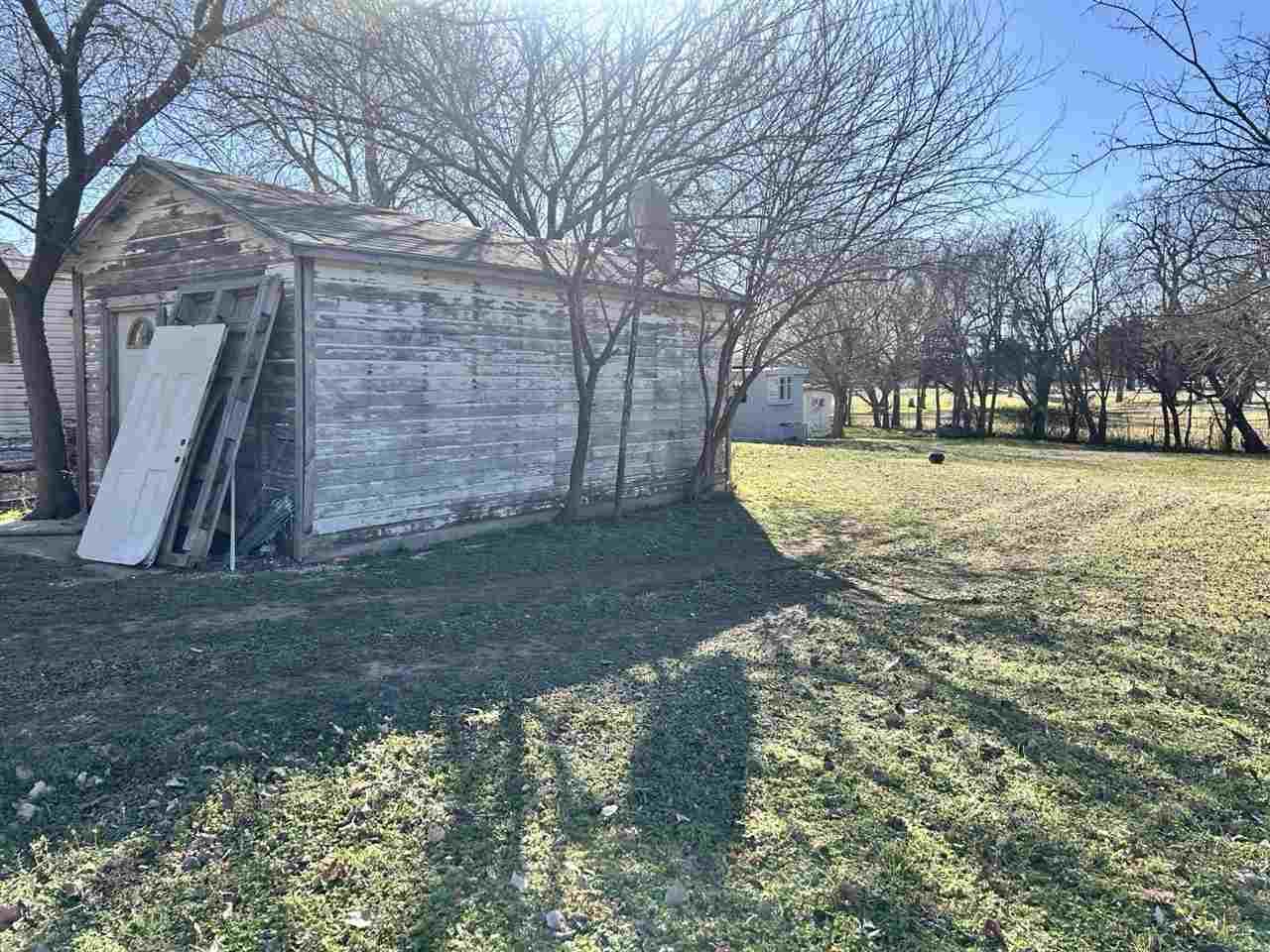 703 SW 6th, Cache, OK 73527