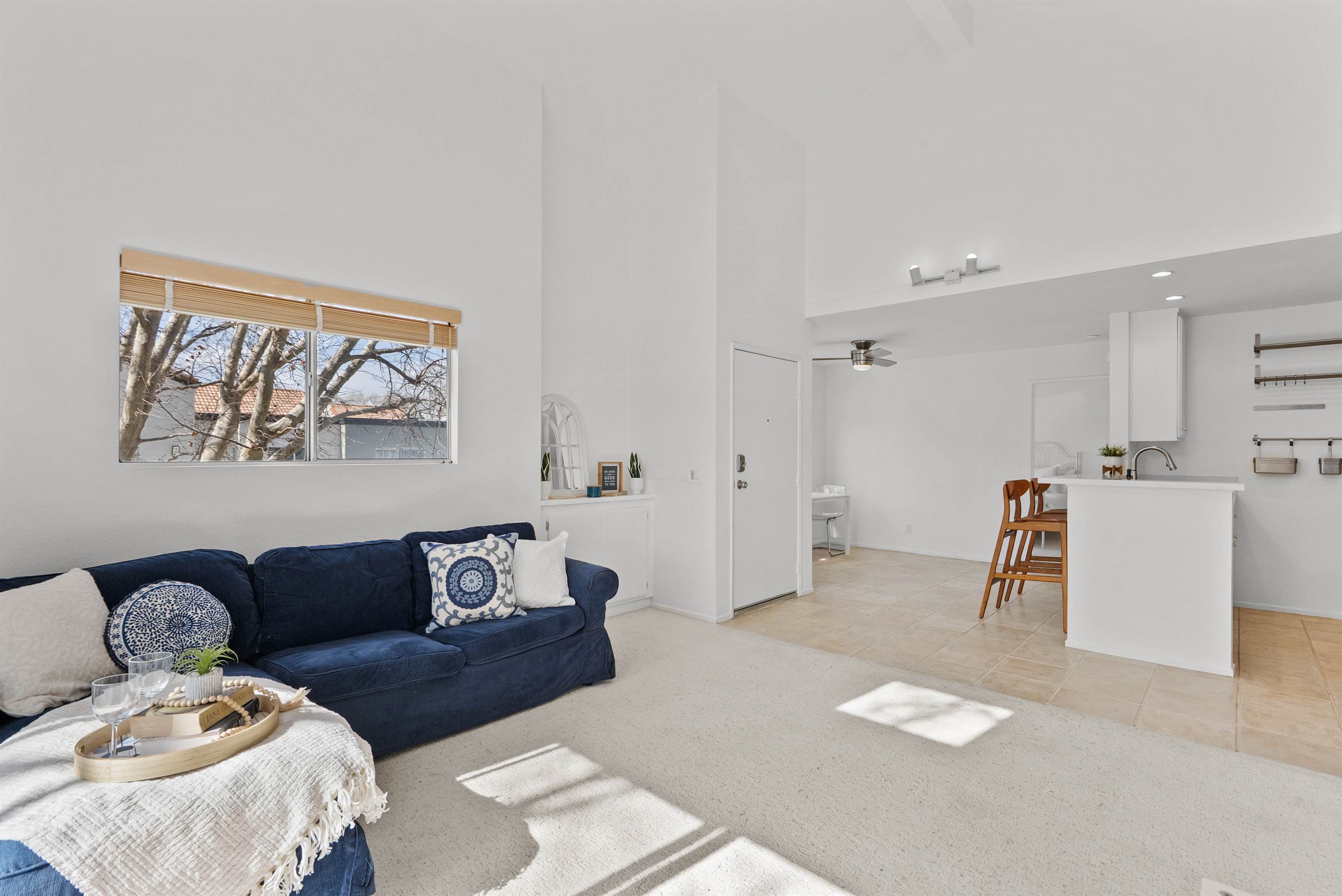21358 Nandina Ln., Newhall, CA 91321