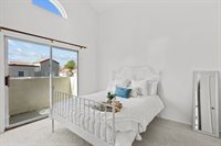 21358 Nandina Ln., Newhall, CA 91321