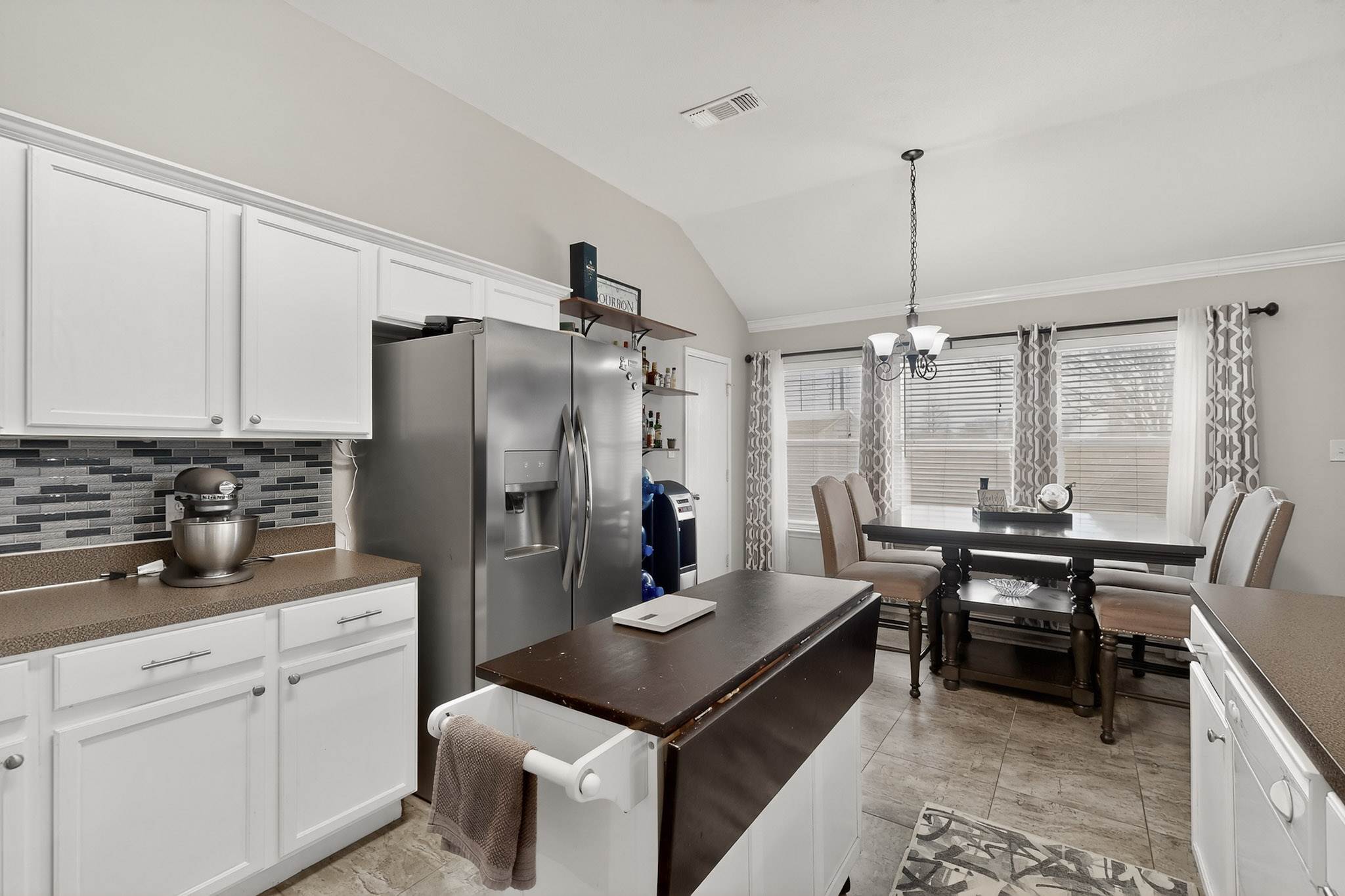 1220, Crowley, TX 76036