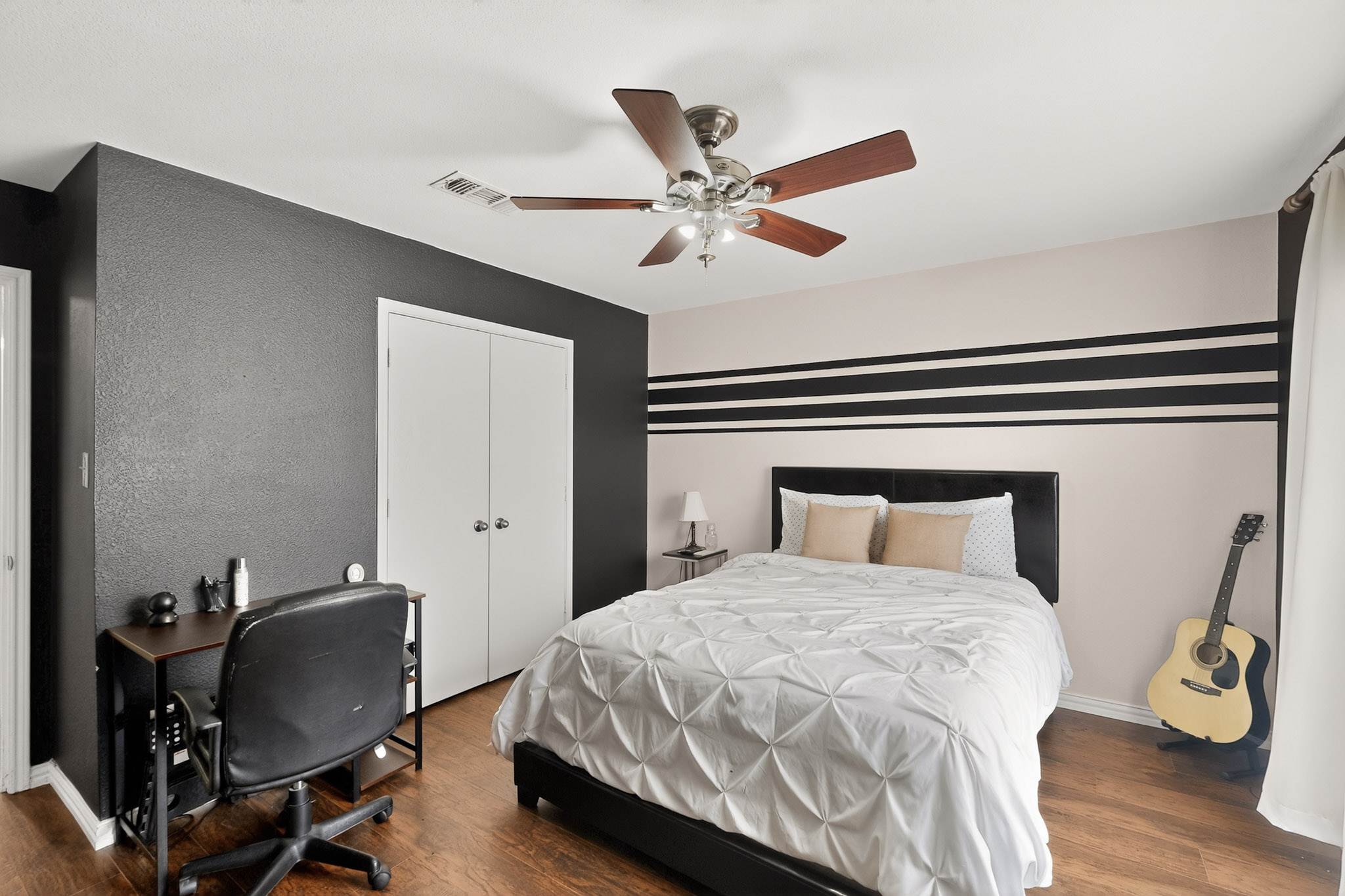 1220, Crowley, TX 76036