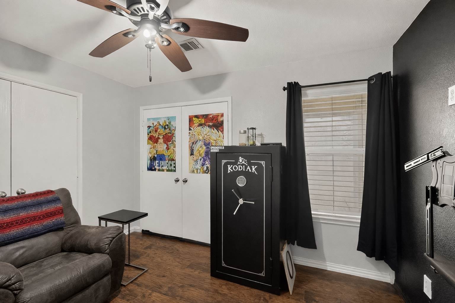 1220, Crowley, TX 76036