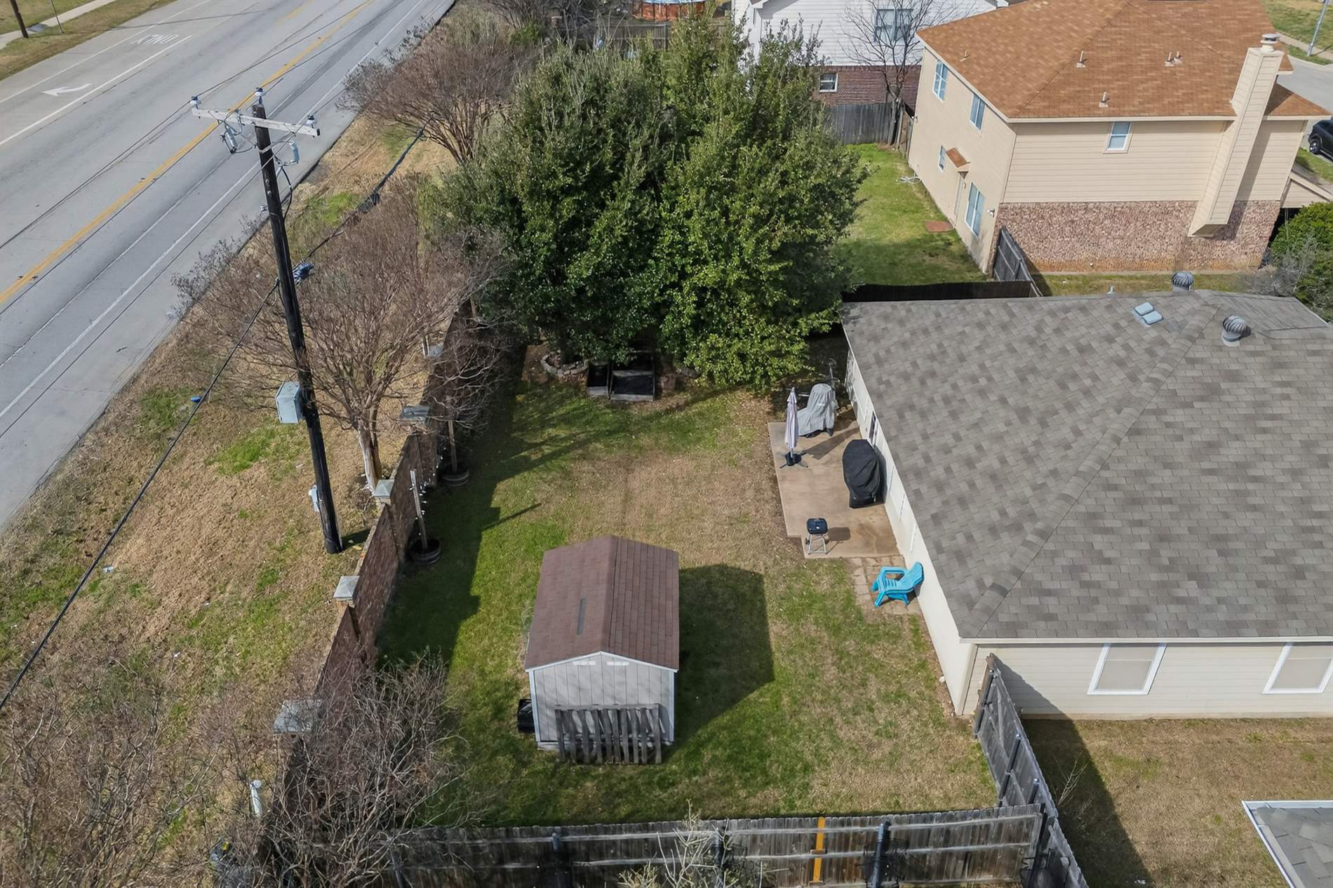 1220, Crowley, TX 76036