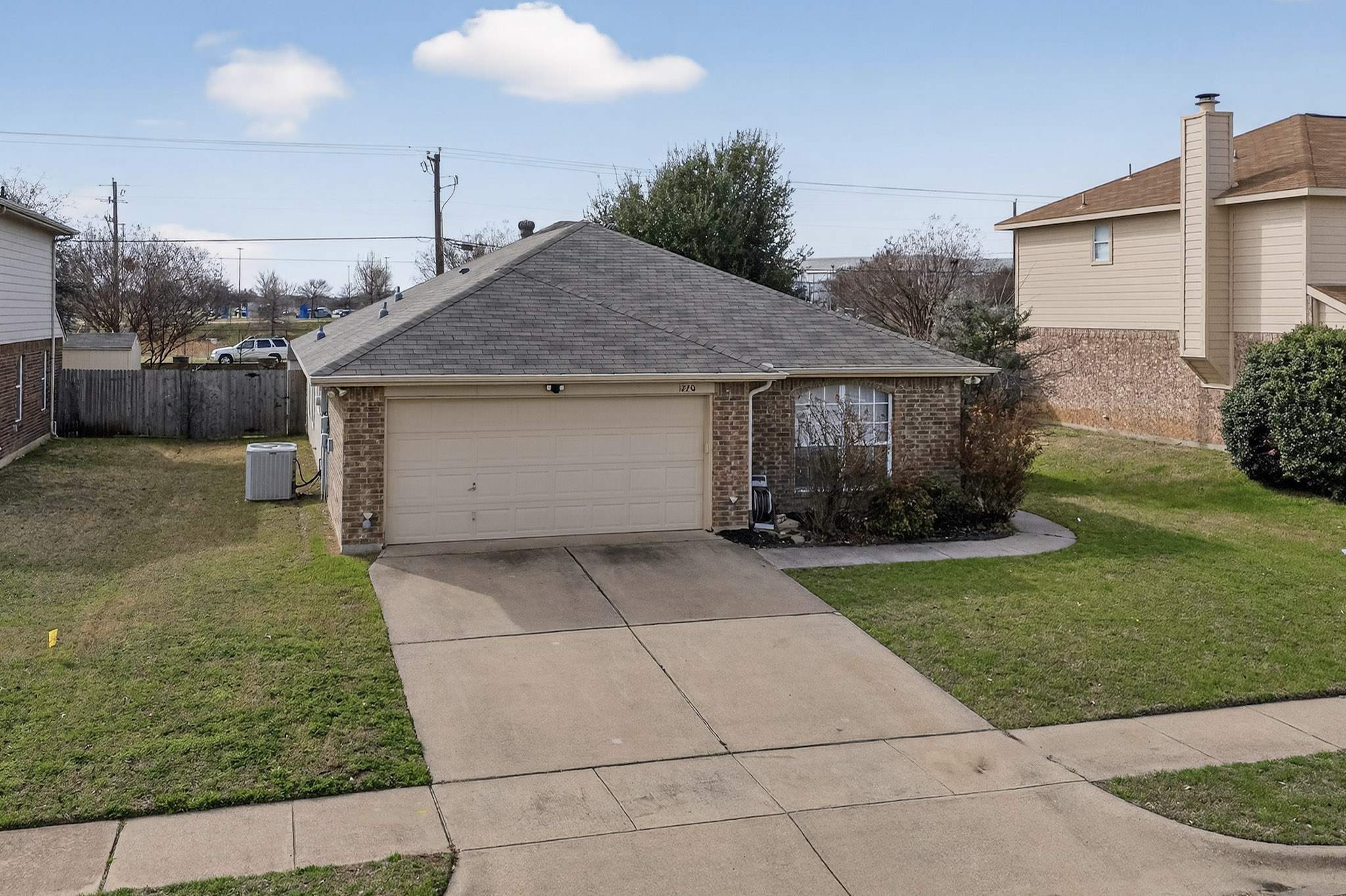 1220, Crowley, TX 76036