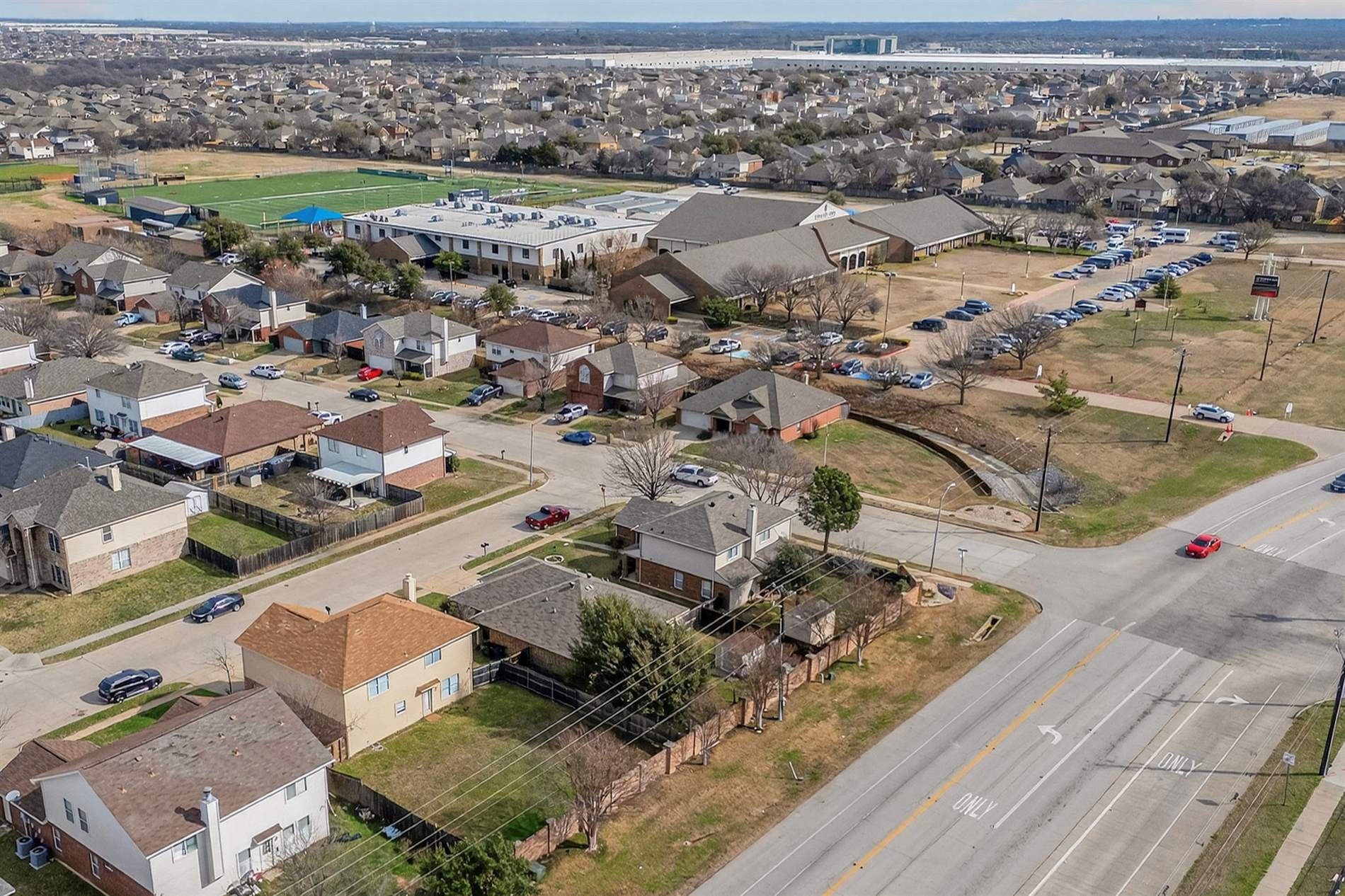 1220, Crowley, TX 76036