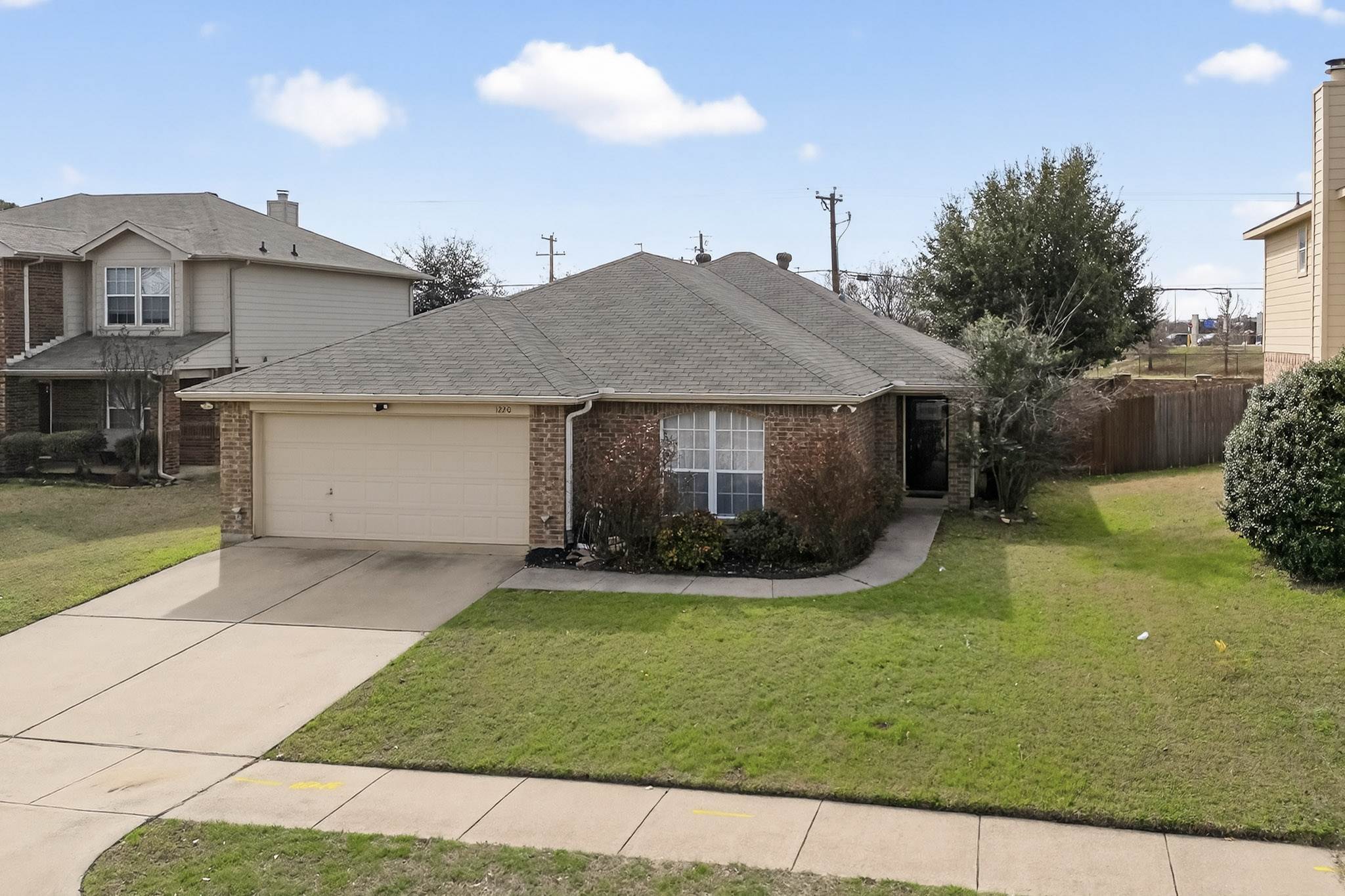 1220, Crowley, TX 76036