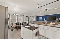 1220, Crowley, TX 76036