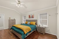 1220, Crowley, TX 76036