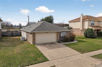 1220, Crowley, TX 76036