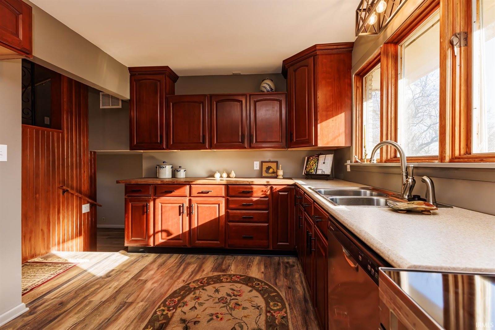 1501 W Red Maple Road, Muncie, IN 47303