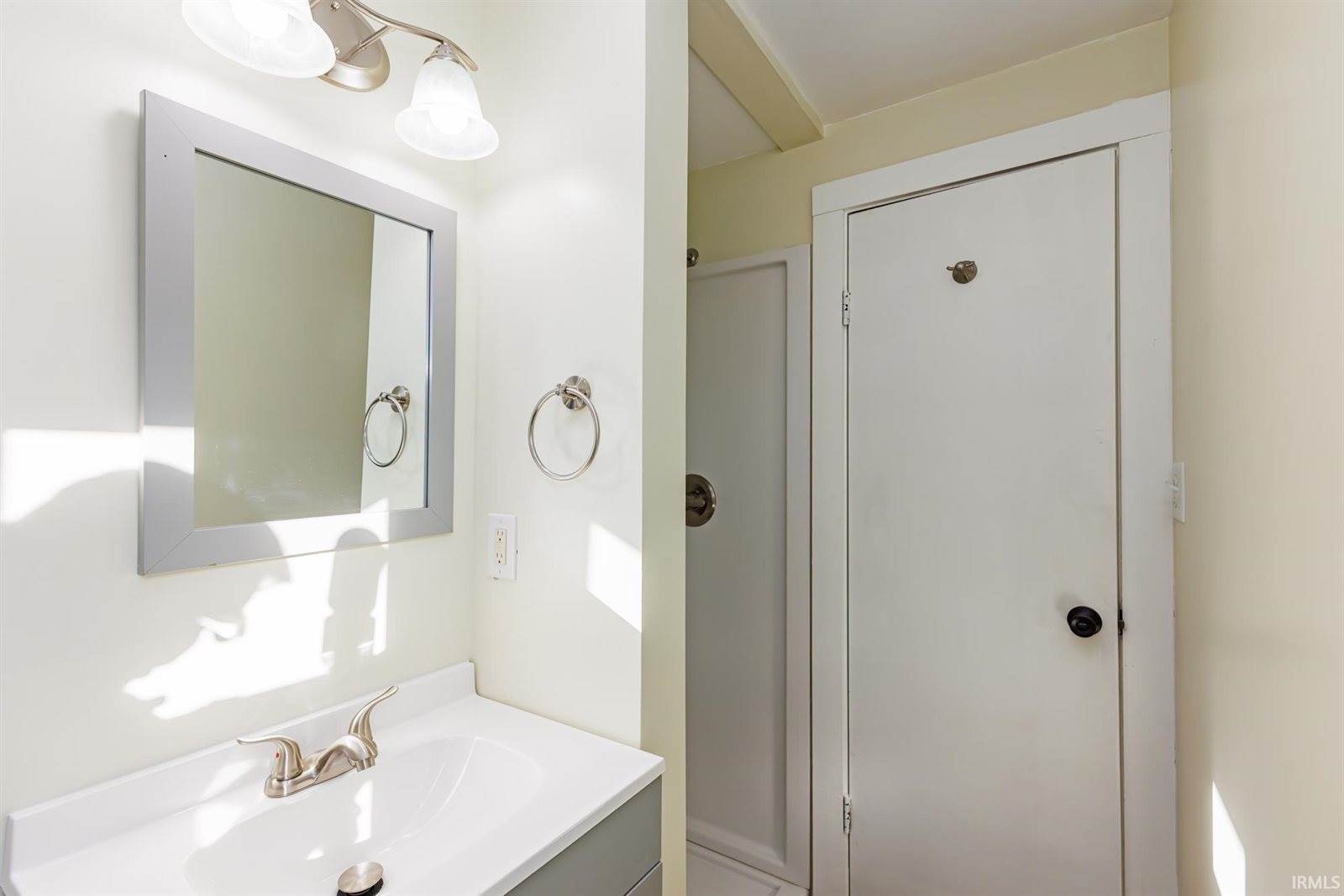 1501 W Red Maple Road, Muncie, IN 47303