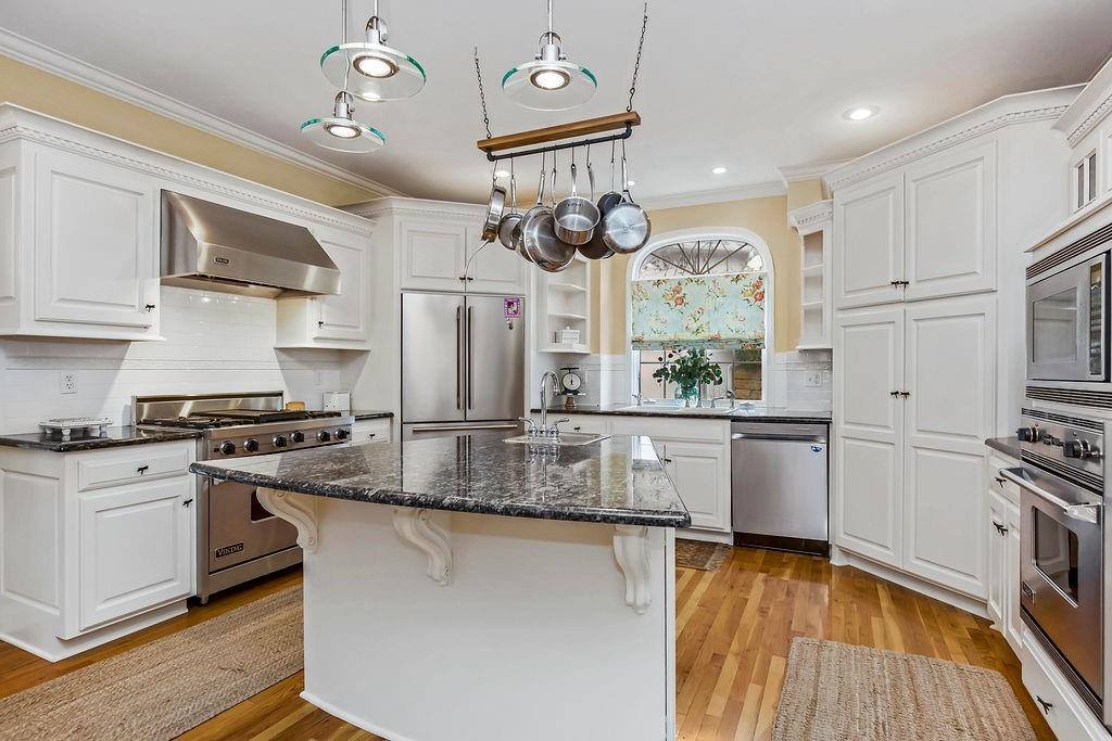 26266 West 110th Terrace, Olathe, KS 66061