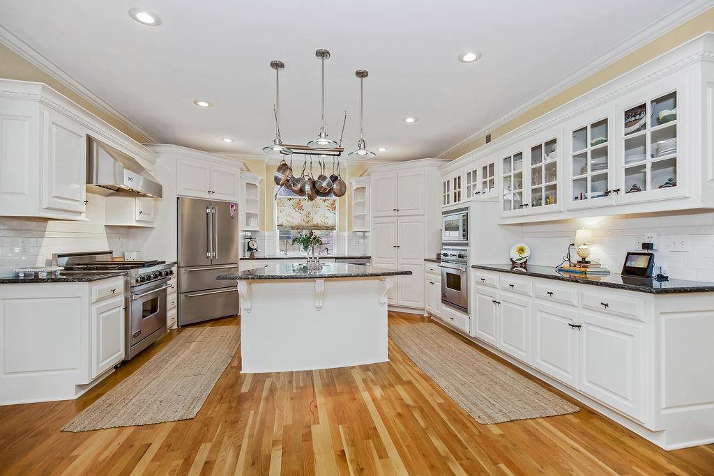 26266 West 110th Terrace, Olathe, KS 66061