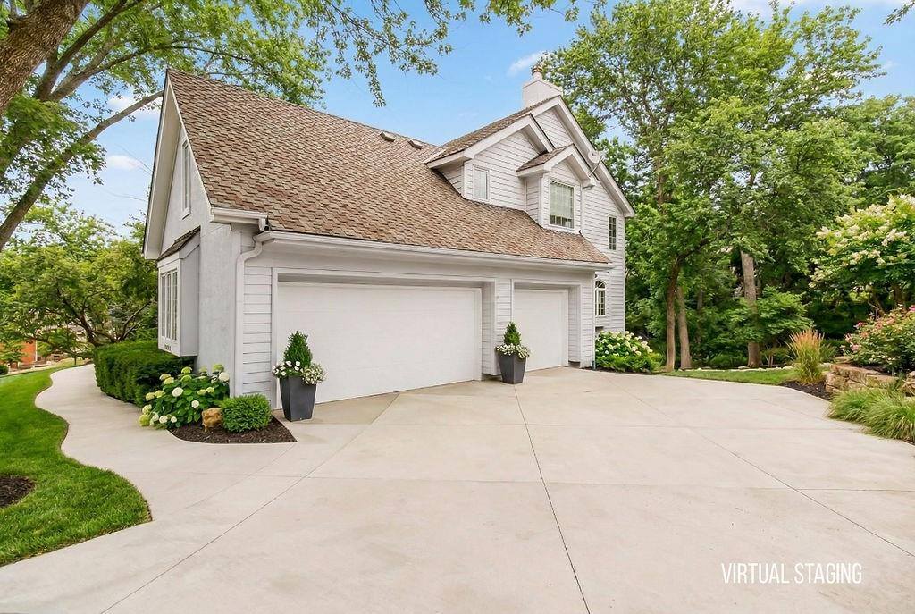 26266 West 110th Terrace, Olathe, KS 66061