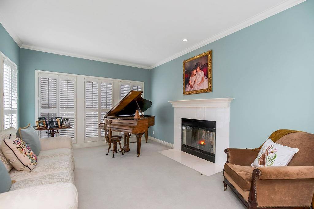 26266 West 110th Terrace, Olathe, KS 66061