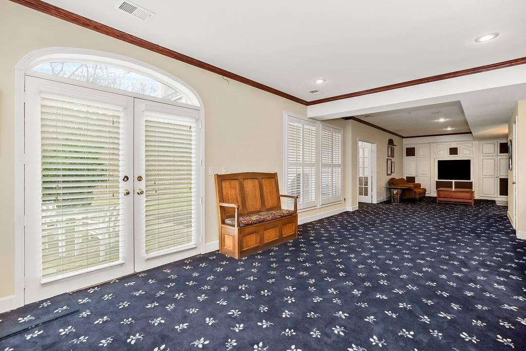 26266 West 110th Terrace, Olathe, KS 66061