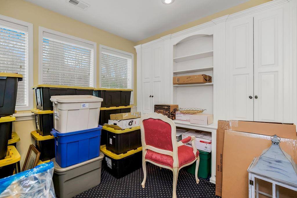 26266 West 110th Terrace, Olathe, KS 66061