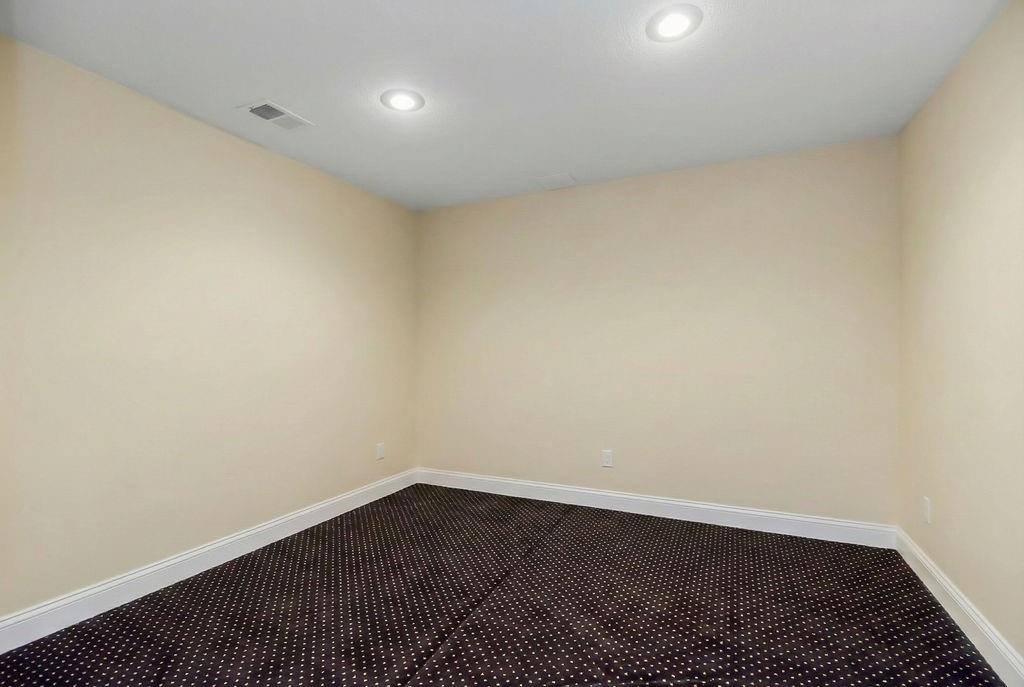 26266 West 110th Terrace, Olathe, KS 66061