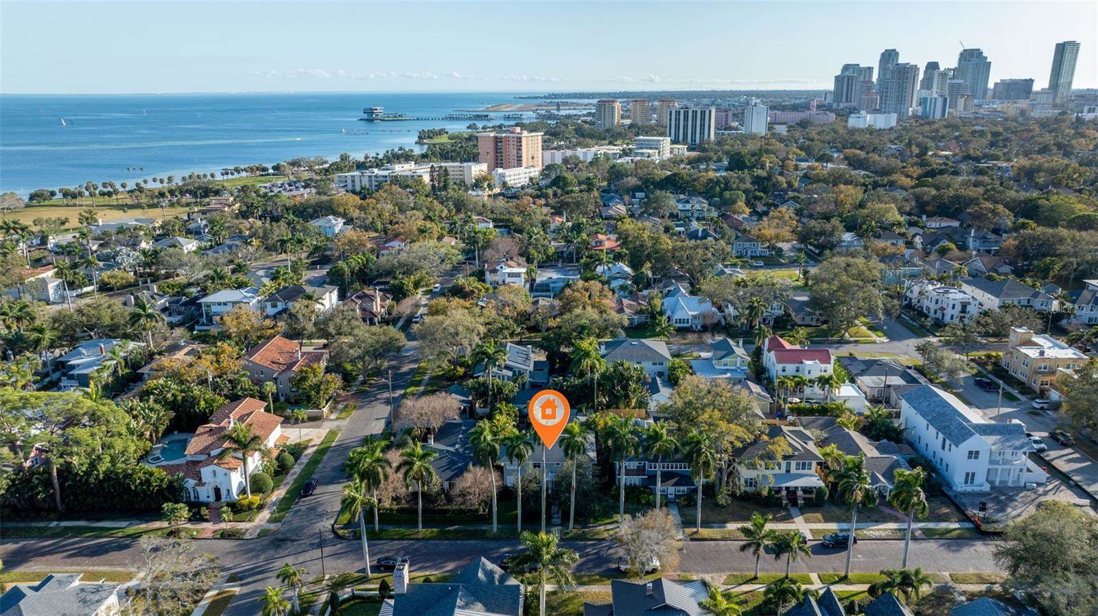 646 17th Ave Ne, Saint Petersburg, FL 33704