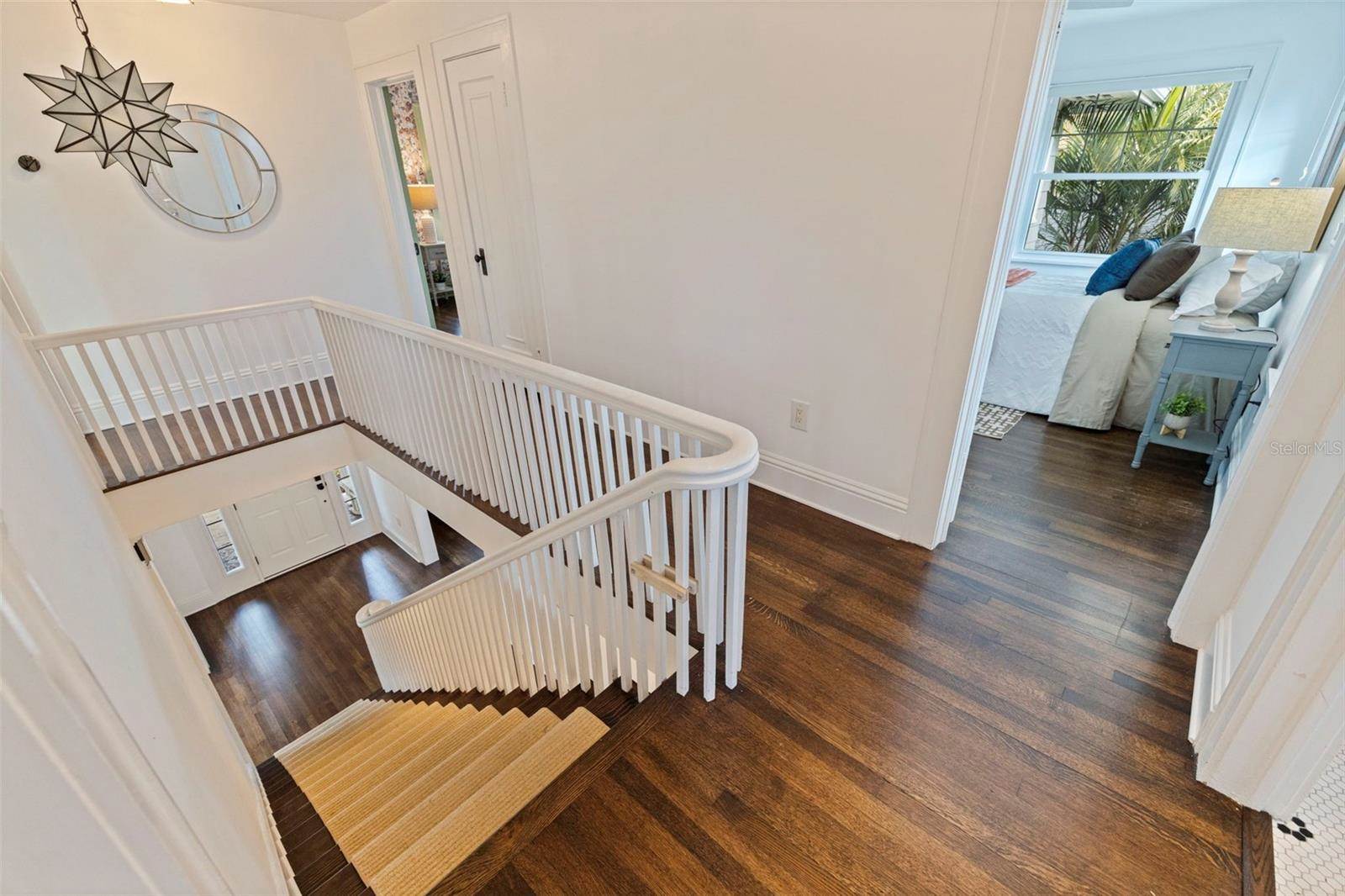 646 17th Ave Ne, Saint Petersburg, FL 33704